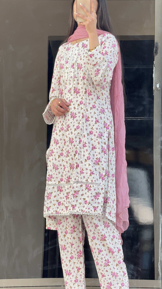 Tiny Florals (Baby Pink)